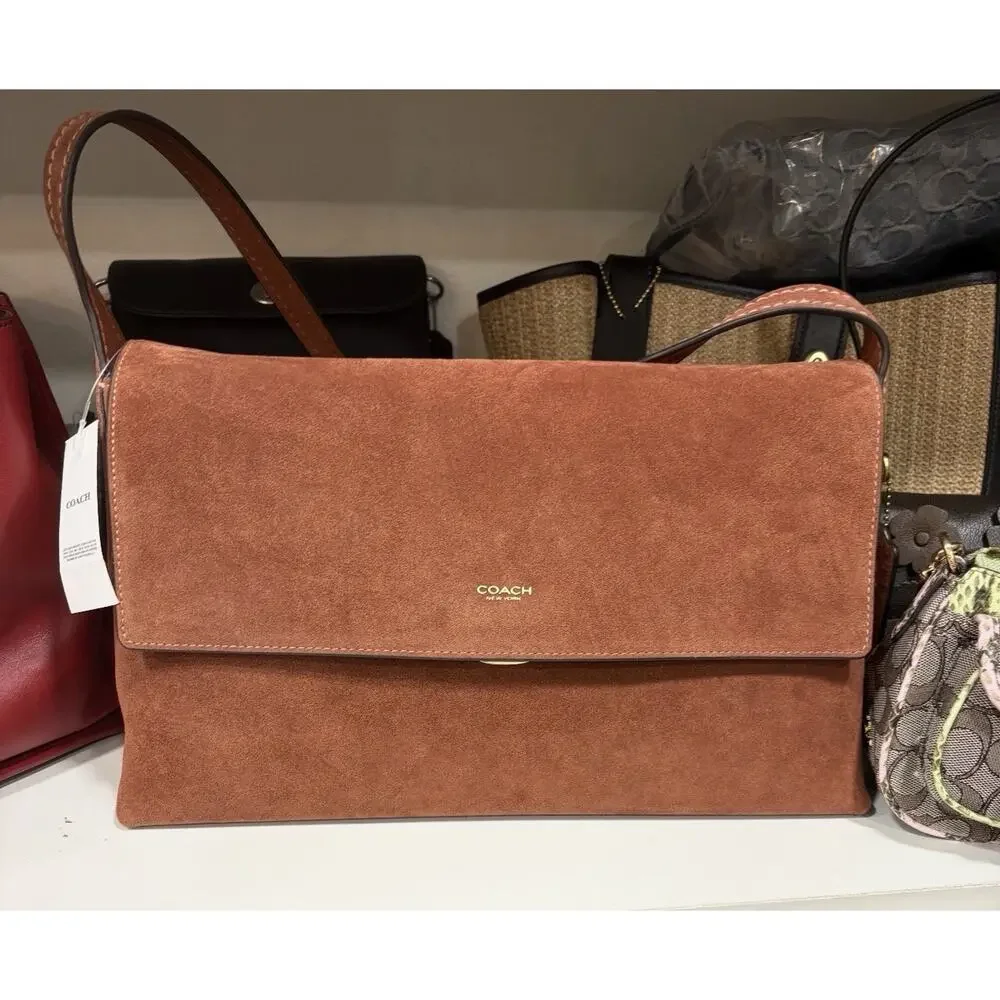 B17-004 Coach Chelsea Shoulder Bag 36 Clay Suede